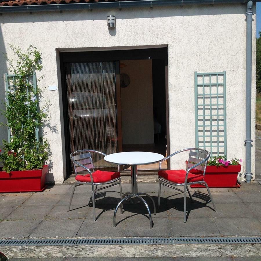 Le Studio De Serigny Foussais Exterior photo